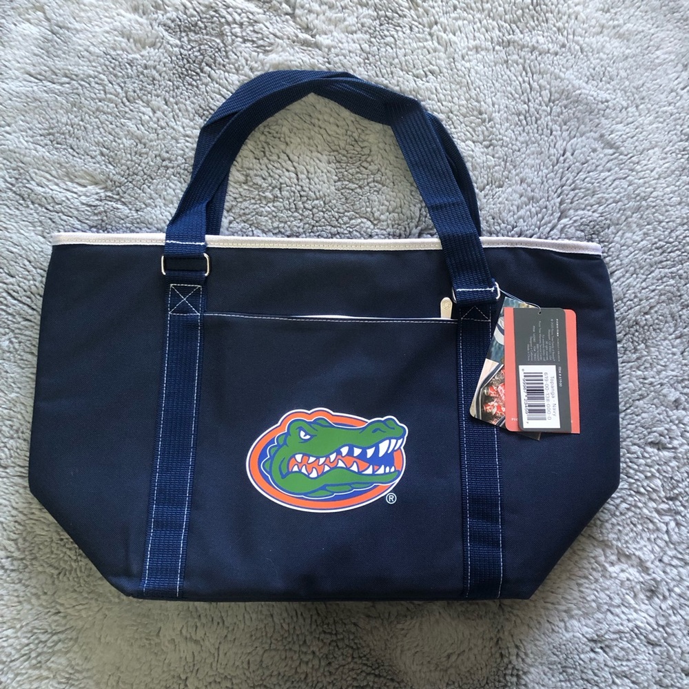 Gator cooler/bag